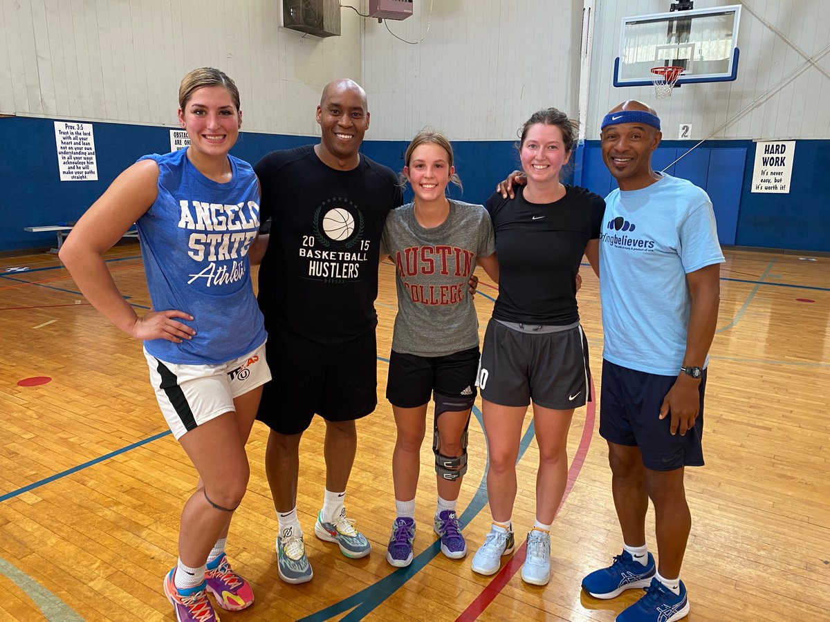 Hoop Hunter tweet media