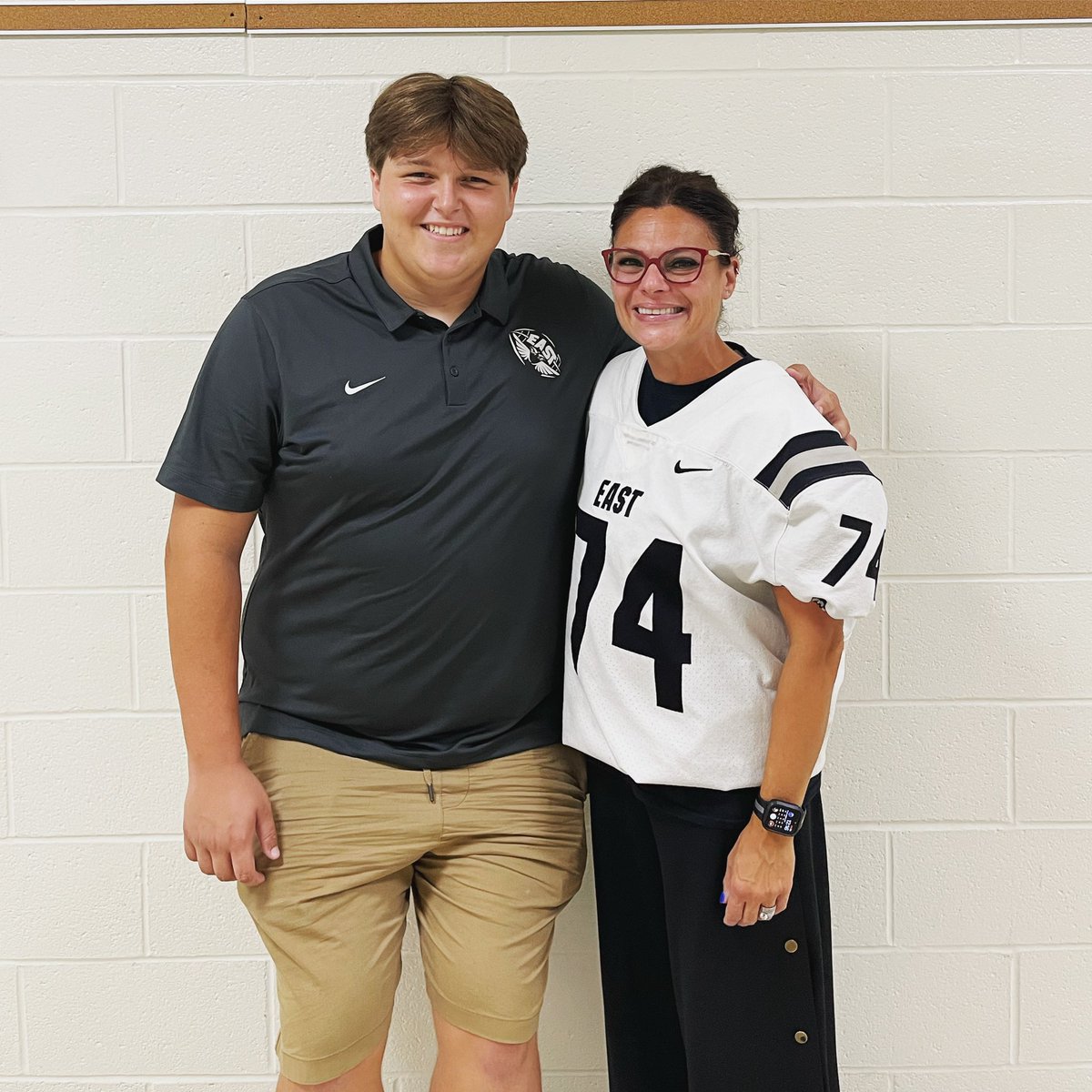 LEHSAPGOV's tweet photo. Honored to wear #74’s jersey ahead of the big game against Hamilton. E-A-S-T, go hawks, GO! 🖤🤍 🏈 
Good Luck tonight, Gabriel! https://t.co/nqNjQK8kn4