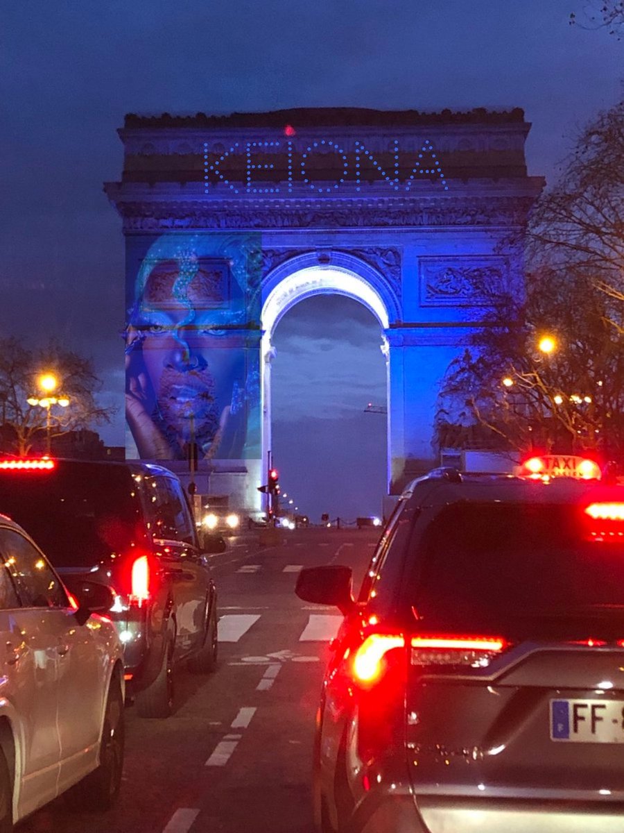 Fun_Kyou's tweet photo. Paris, Champs-Elysées, 26 août 2023.
Victoire de Keiona. 👑
#DragRaceFrance https://t.co/jOZlmr3xmO