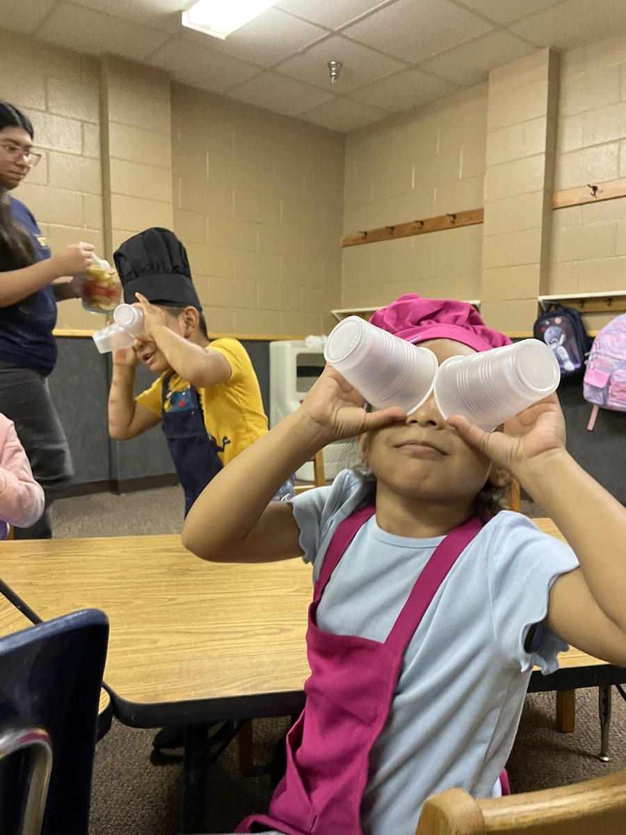 NextGenFocus's tweet image. Snacks anyone? Our tiny chefs are ready for you😌🫡

#SmarterMe #tutoring #mentoring #virtuallearning #forsythcountyga  #donation #gwinnettcountyga #greateratlanta #nonprofit
#empoweringnextgenerationleaders #cooking #cookingclass #chef #tinychef