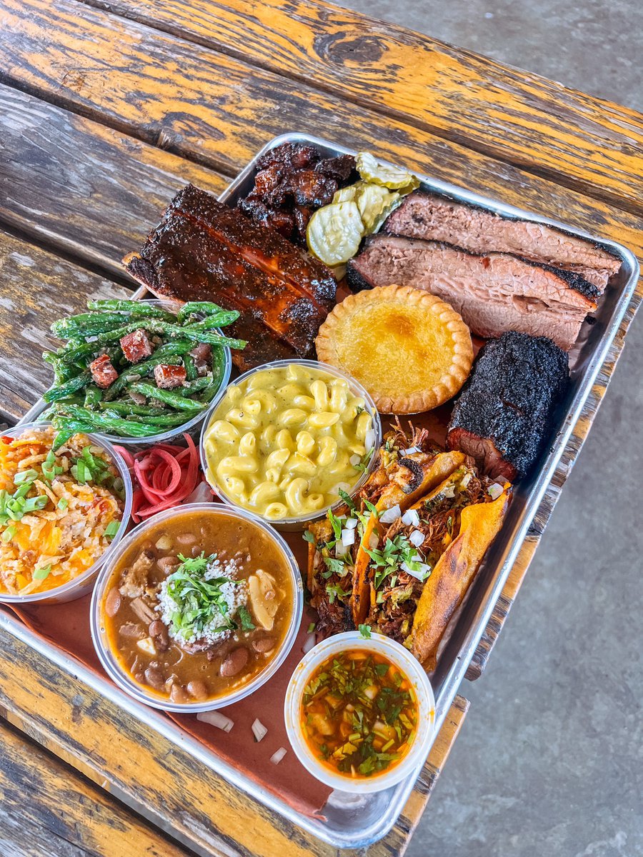 Let’s feast. 

📸 <a href="/HurtadoBBQ/">Hurtado Barbecue</a> | #BBQ