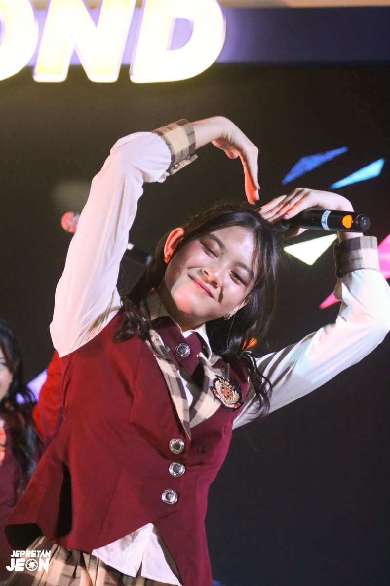 Jeon_SungHye's tweet photo. Sending Love 🫶❤️ @A_ChristyJKT48 https://t.co/OHNpDLuknp