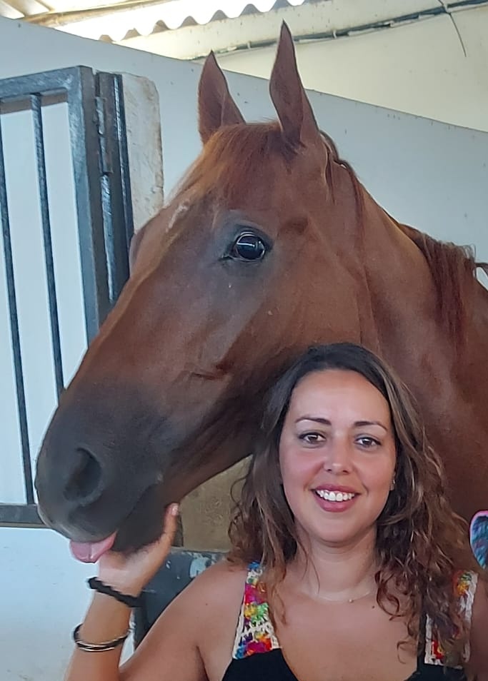 DiazmorCuadra's tweet photo. Hoy es el cumpleaños de la persona que nos enseñó a amar el Turf, pero sobre todo a querer y cuidar a los caballos
Felices 72 años papá!🎂💛
No se pudo ganar hoy, que hubiera sido el mejor regalo, pero al menos dos 4° con #TigerBash y #Astimegoesby
#Diazmorforever 💛⚫ https://t.co/ZUzjWkoyPH