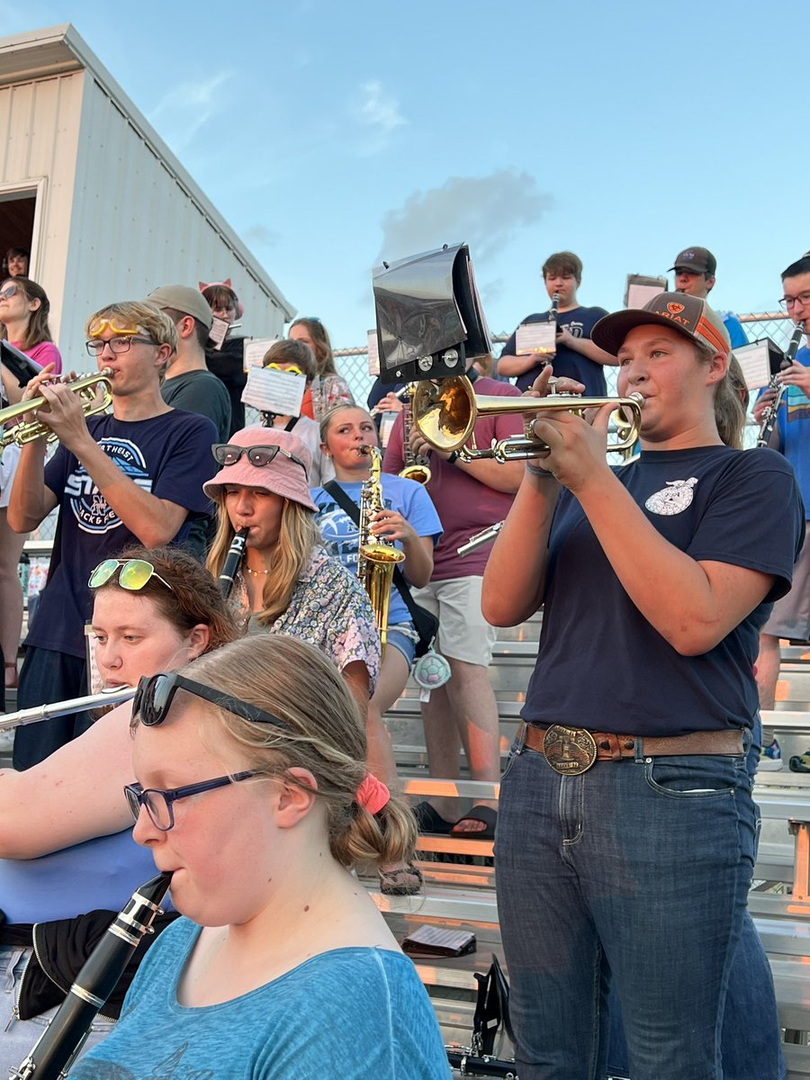 TroyAHansen's tweet photo. What’s makes a Friday night in Iowa great? Football, cheerleaders, a band, and a great student section! 

GO REBELS! 

@IHSAA @NortheastRebel2 @Rebelsnortheast @RebelNationGL https://t.co/plgVGw85oX