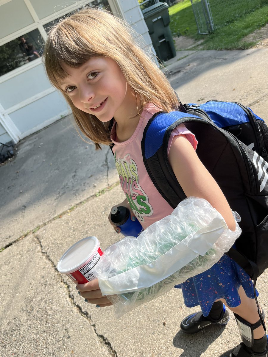 LMKAdams's tweet image. One week with the cast &amp;amp; she’s already been back to gymnastics &amp;amp; soccer &amp;amp; started trying to play the coronet. A fractured ulna can slow this one down. (We bubble wrapped the cast for soccer to cushion accidental impact with teammates &amp;amp; the ball.)