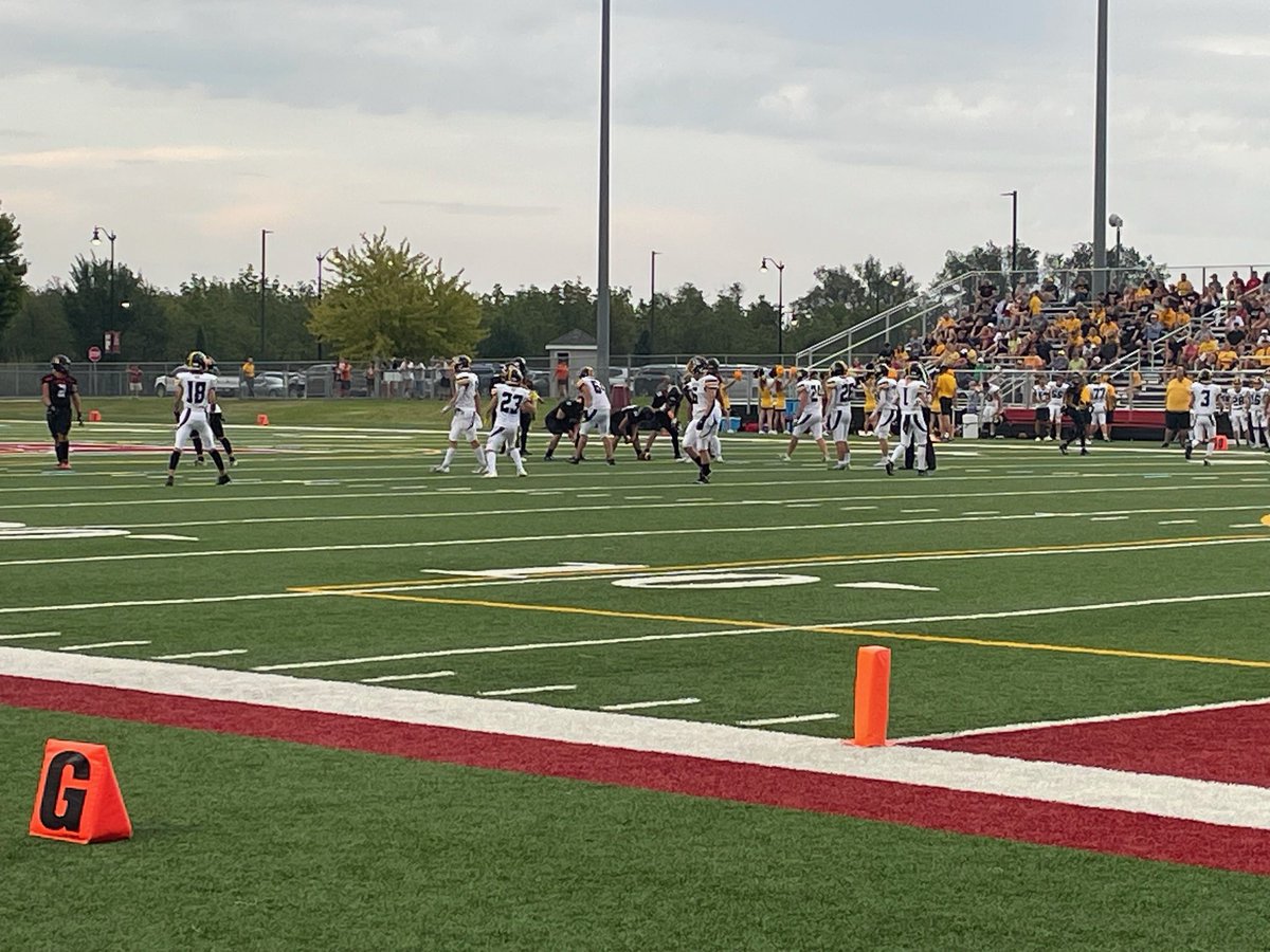 HCBroncoFB's tweet photo. Great night for local high school football! #BrickandMortar https://t.co/6Ir0Lwu99C