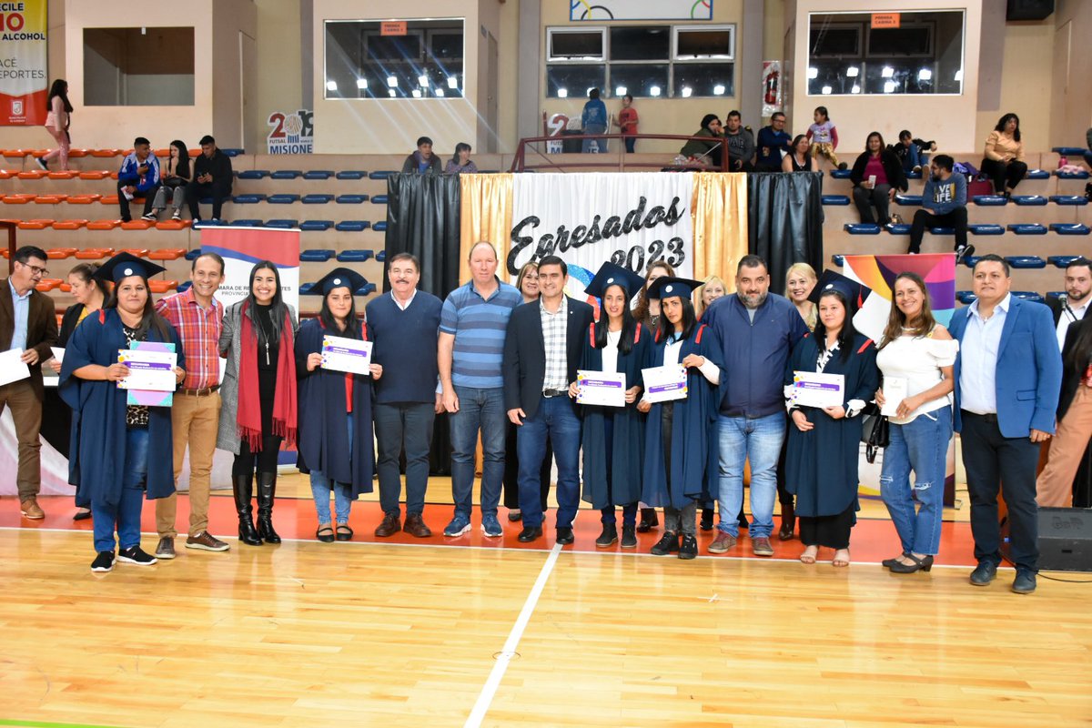 Es un orgullo acompañar a los egresados 2023 del <a href="/siptedmisiones/">Sipted Misiones</a>👏🏻

👉🏻Con <a href="/ruizyamilal/">Yamila Ruiz</a>, #MariaCristinaBandera,  #AntonellaColetti y <a href="/FMFabioMartinez/">FabioMartinez</a> participamos de la entrega de cerfiticados de finalización de estudios (+)