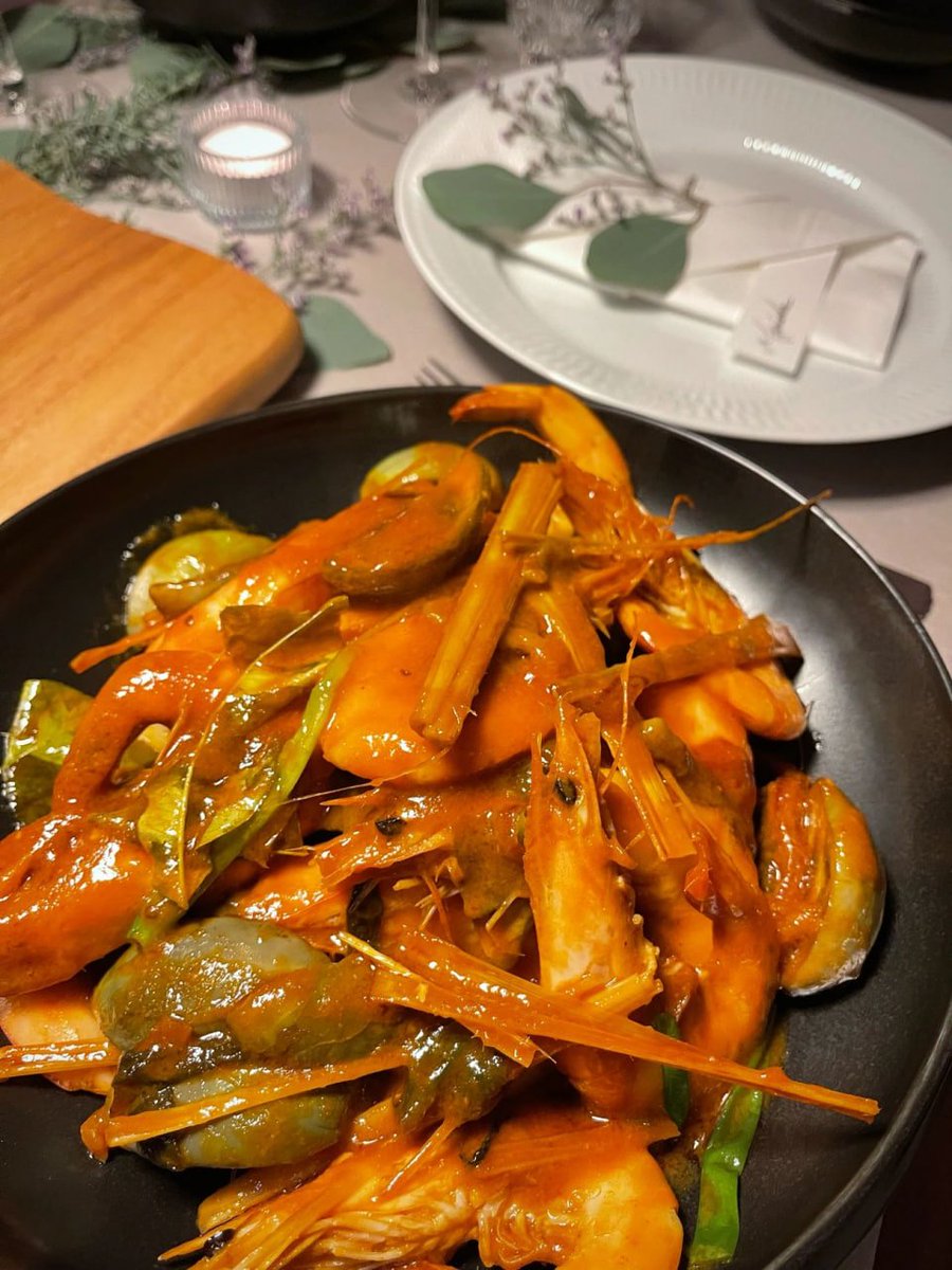 Friends who haven't been together for a while had dinner and chatted together today, it was quite fun and I hope it stays that way.