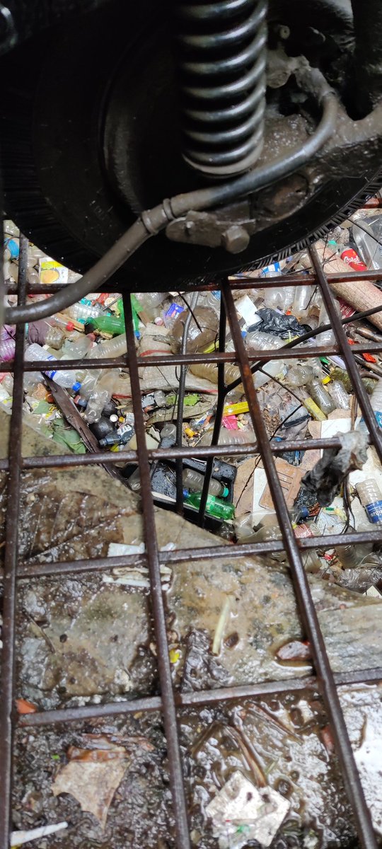 suyogkhude's tweet photo. @mybmcWardHE @MNCDFbombay @MahaEnvCC @CMOMaharashtra @IqbalSinghChah2 @mybmc @mybmcSWM @mybmcSWD @CGWB_CHQ @mybmcHealthDept @NewsDrv @rsspsg @SwachSurvekshan @SwachhBharatGov @swachhbharat @SwachhMaha_22 @mpcb_official @CPCB_OFFICIAL @PPA_India @PetaIndia @AngholichiGoli @CWCOfficial_GoI @MNCDFfriends @MumbaiSera @MoJSDoWRRDGR @MangroveForest @tortoiserescue @UNEP @Aaple_Sarkar @MPLodha @MybmcIO @moefcc Till date the @mybmcWardHE has not taken any action to clean the well.
Requesting @mybmc to take action for cleaning it and stop the ground water pollution, spread of mosquito borne diseases in the vicinity.
@mybmcSWM @MPLodha @MNCDFbombay @MNCDFfriends @TOIMumbai #unplastic https://t.co/9cK99KanCP