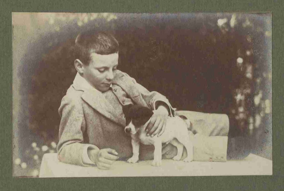 #InternationalDogDay
Let’s celebrate our canine companions today! Image taken from a photograph album by the Edwards Family of Trevor Hall, Llangollen newa.wales/collections/ge…