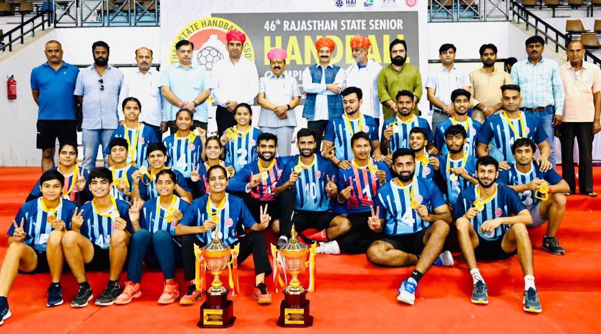 RajHandballAsso's tweet photo. 46th Rajasthan State Senior Handball Championship (Men &amp; Women) - 2023 from 22-25 August 2023 at Sms Indoor Stadium, Jaipur Rajasthan.
Congratulations Team Jaipur 🤾‍♂️🤾‍♂️big thanks 🙏 to media for your support 🙏 https://t.co/zvhJhaW8Yg