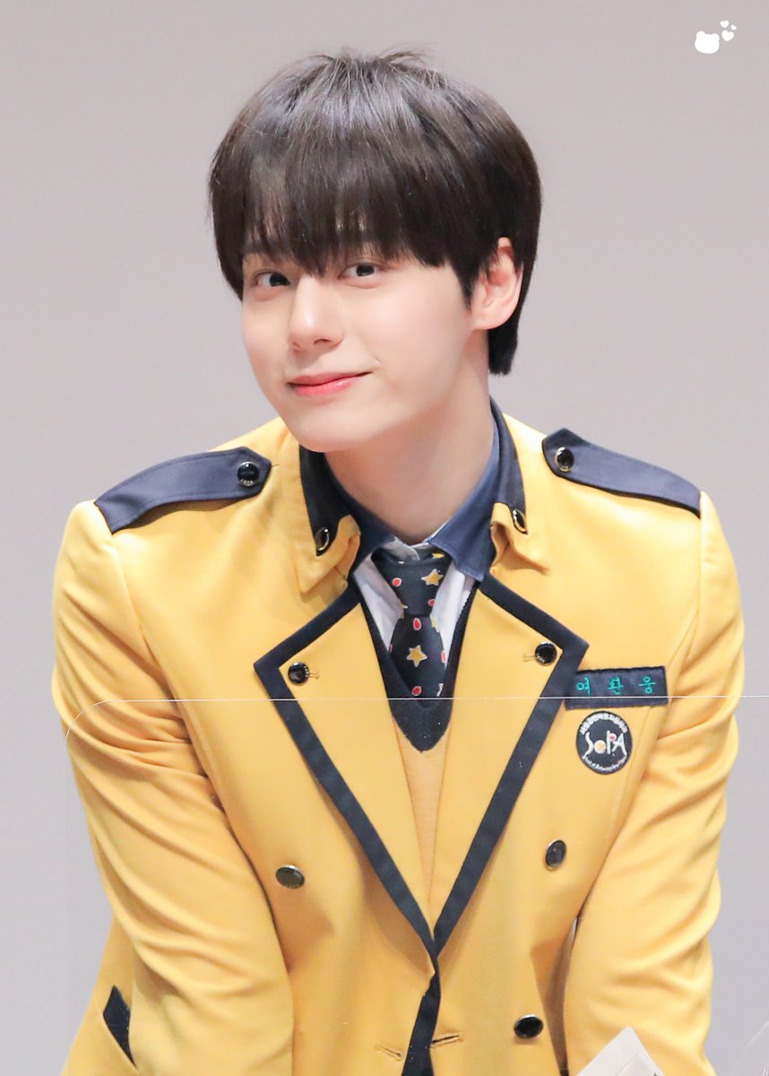 MacaronNounours's tweet photo. #원어스 #환웅
#오늘생일좋구나_여환웅_가자 #HWAN_and_only_WOONG_day https://t.co/hBPbjc5Uda