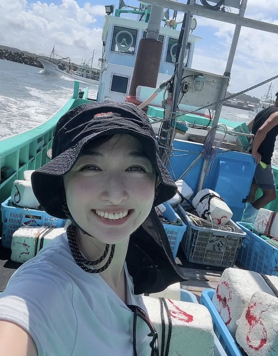 hiroe03's tweet photo. 大興奮。長年の夢、漁船に乗ることが叶いました！！

伊勢海老🦐の網を仕掛けにいきます！

伊勢海老の漁獲量トップクラスの
千葉県いすみ市✨ https://t.co/X9A2DHILgM