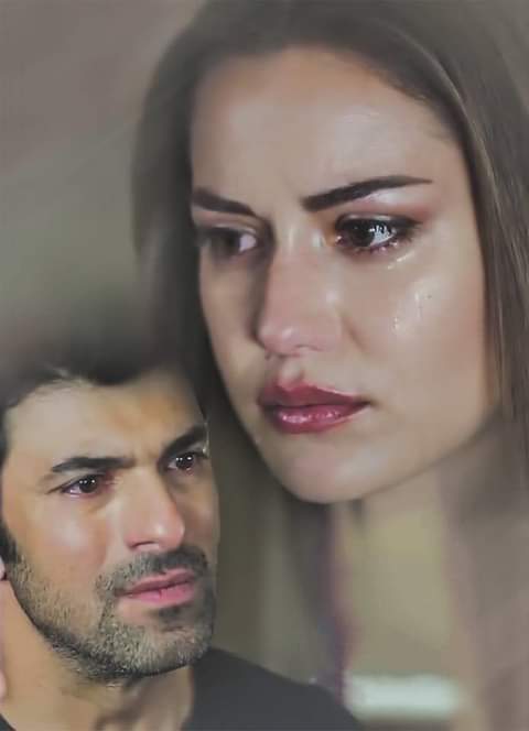 mhmdsamylysh's tweet photo. قال لها...مفيش حاجه بتفضل علي حالها
قالت..إشمعنا أنت فضلت علي حالك جواياااياا...،، https://t.co/pbikfDbXQc