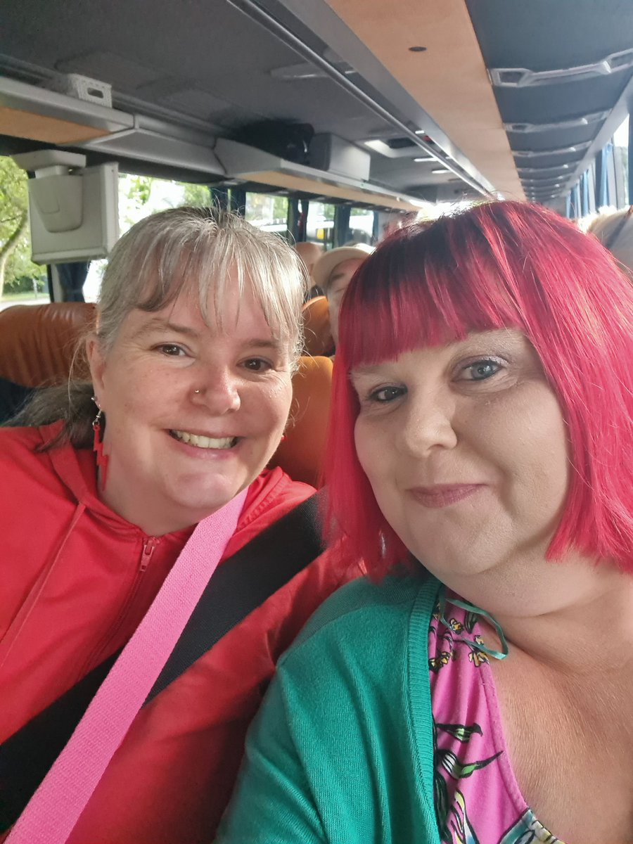moodavisemma's tweet photo. On the coach to London to see @GREASEWestEnd can't wait.  Xx https://t.co/vv4KdneCm2