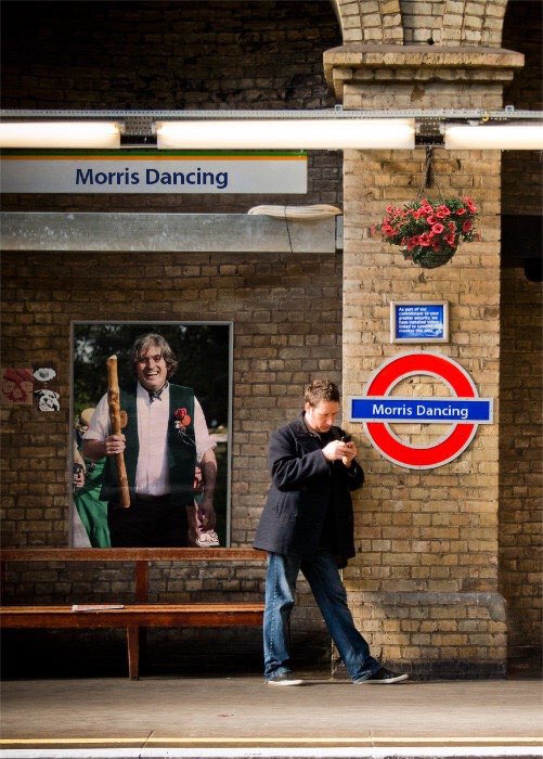 shrewsmorris's tweet photo. We know our station in life! Have a brilliant BH weekend everyone and be careful out there. #JoinusandJoinin at https://t.co/9V2GHijyYW 😊👍🕺💃🪗 https://t.co/pSZ3FFg6kr