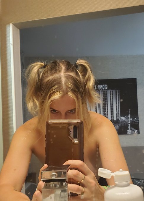 Menacing pigtail time. https://t.co/NHdkrSKwmW