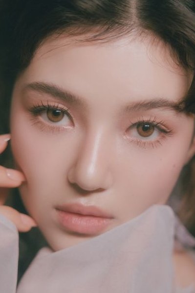 Feomariatheresa's tweet photo. #RPDEBUTE_DIANASS
(@realityzekiel )

25th of August 10.00 AM
At Throne Hall
Lady Feodora Maria Theresa Carrington

ฤดูร้อนในปีเอลาไรน์ที่ 23

ณ ลานหน้าพระราชวังหลวงกรุงอาร์ไพน์รถม้าของครอบครัวคาร์ริงตันก็ได้มาถึงเช่นเดียวกับอีกหลายๆบ้าน https://t.co/d7SO0rAsPu