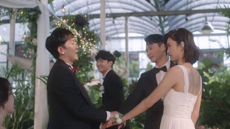 SMilkdrama's tweet photo. 14. #NoRegretsInLife (2022)
- so much potential wasted when you had great actors and an interesting premise, like I just wasn't sure what the drama wanted to tell for most of the time
- conflicts among the characters are very realistic but they were also annoying most of the time https://t.co/mw7LhKV26D