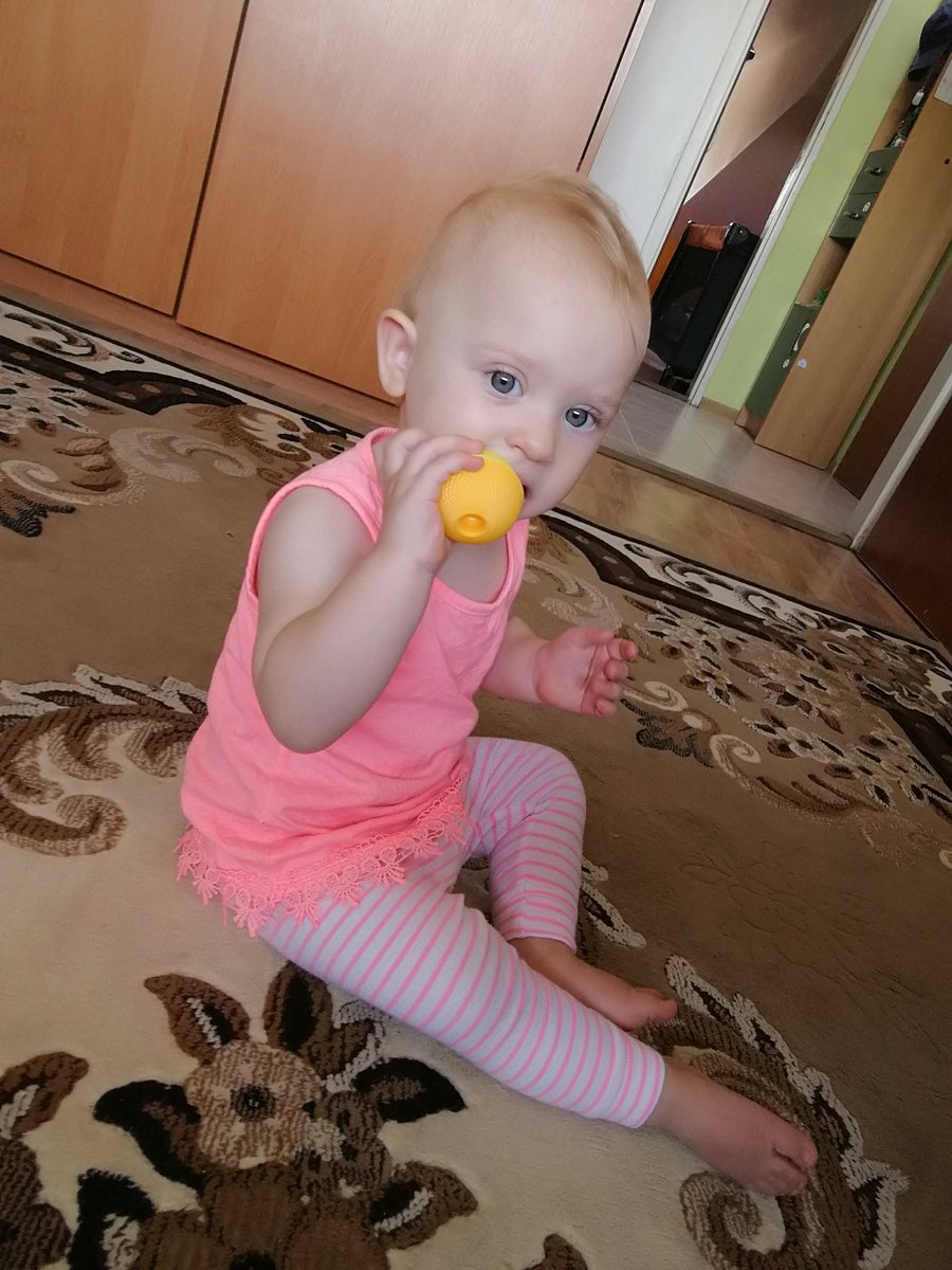 EwelaJaniak's tweet photo. Moja cała słodycz kończy dziś roczek 🥳#pierwszeurodzinki #roczek https://t.co/WT7ztUyOrJ