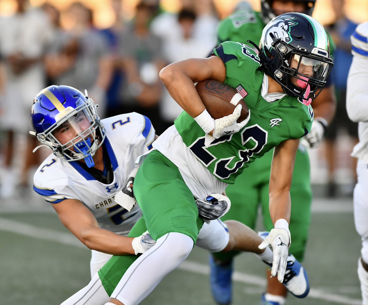 chchampsports's tweet photo. High school football
Chino Hills 21, Charter Oak 17 Final
Tyrese Boss 2TDs, 2INTs, including 100-yard INT return to give CHHS 21-17 lead with 6:05 left in game.
(Photos by Josh Thompson/Chino Valley Champion)
@k2mjohns @ChinoHills_FB @Sportscenetv @Papavitochino @210PrepSports https://t.co/ki2pMXE9tx