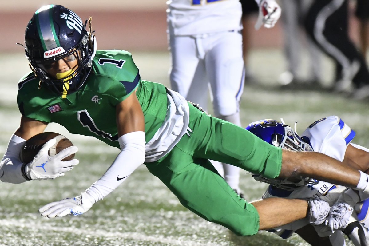 chchampsports's tweet photo. High school football
Chino Hills 21, Charter Oak 17 Final
Tyrese Boss 2TDs, 2INTs, including 100-yard INT return to give CHHS 21-17 lead with 6:05 left in game.
(Photos by Josh Thompson/Chino Valley Champion)
@k2mjohns @ChinoHills_FB @Sportscenetv @Papavitochino @210PrepSports https://t.co/ki2pMXE9tx