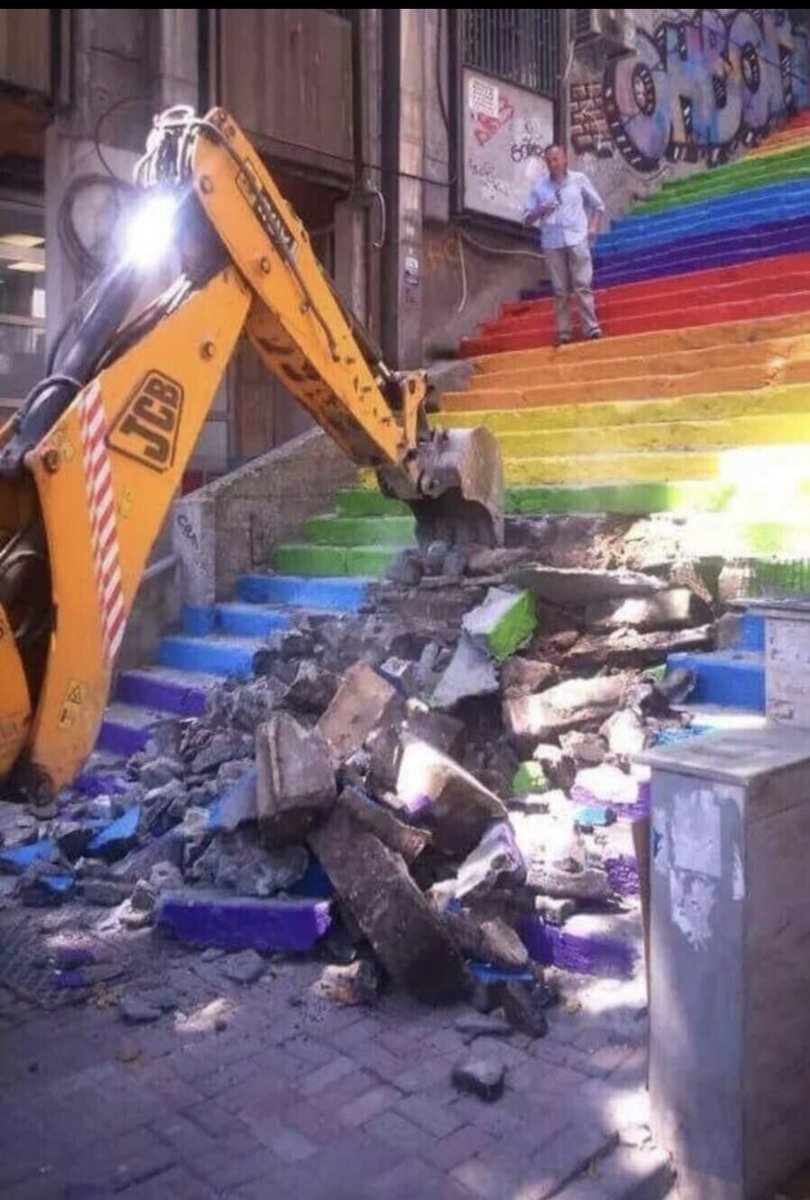 David Vance tweet media