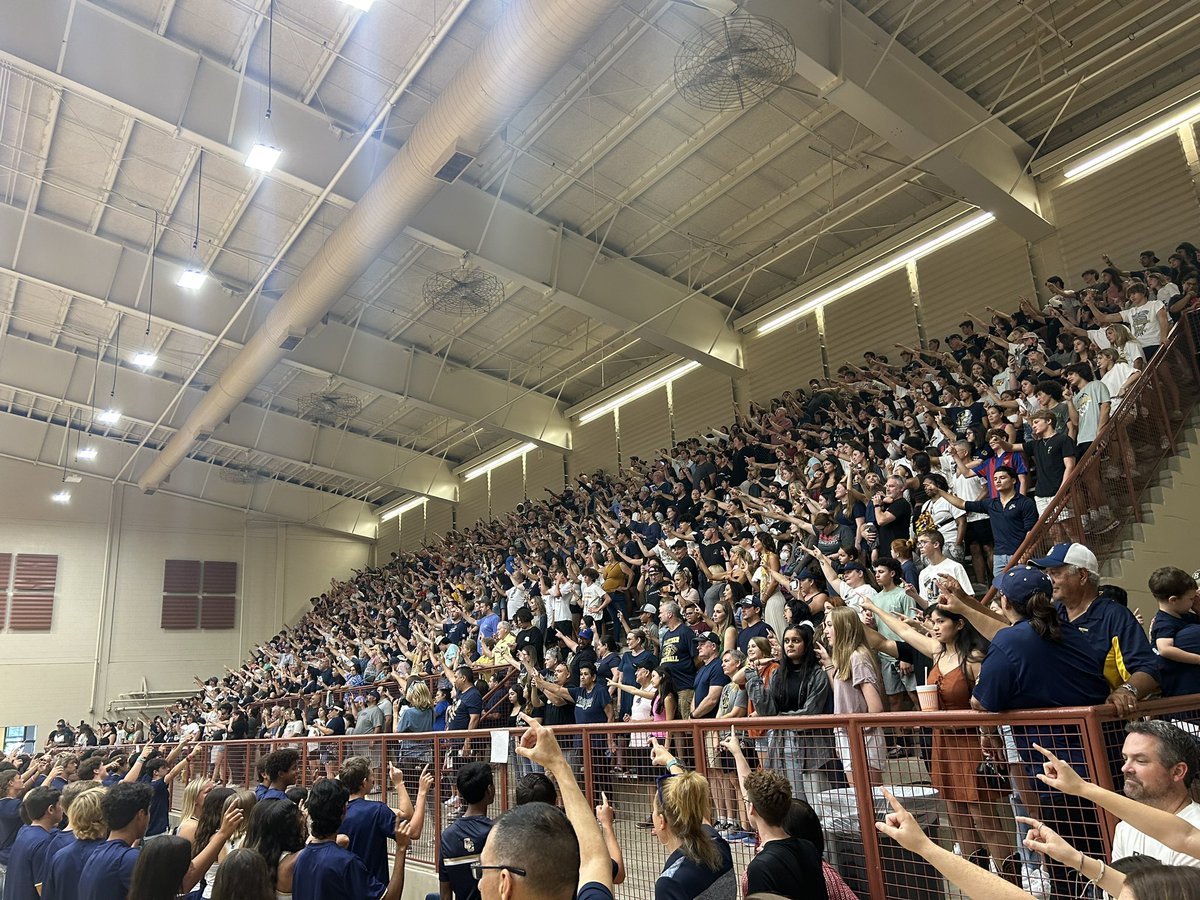 NISDOConnorHS's tweet photo. The Panthers are Back and ready for another great year!! One Team. One Goal. # Love Navy Live Gold @OCJenn_Bishop @OCRobMartinez https://t.co/rbEPzpdHN4