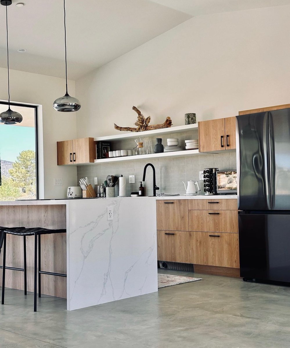 You can spend a lot on a kitchen reno… Or you can spend a lot less and get pretty much the same look and quality. Fronts are Semihandmade Tahoe on IKEA cabinets by Wolfgang Pichler Design in Pioneertown CA. PS: for those who want an upgrade, we now offer our own boxes in…