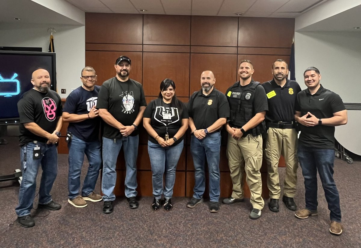 Thank you Homeland Security for your presentation today. The HHS law enforcement classes were very intrigued to learn what your agency does for our country. #LawEnforcement  #WeAreClintISD #ClintISD100 #ReptheH #ScorpionStrong