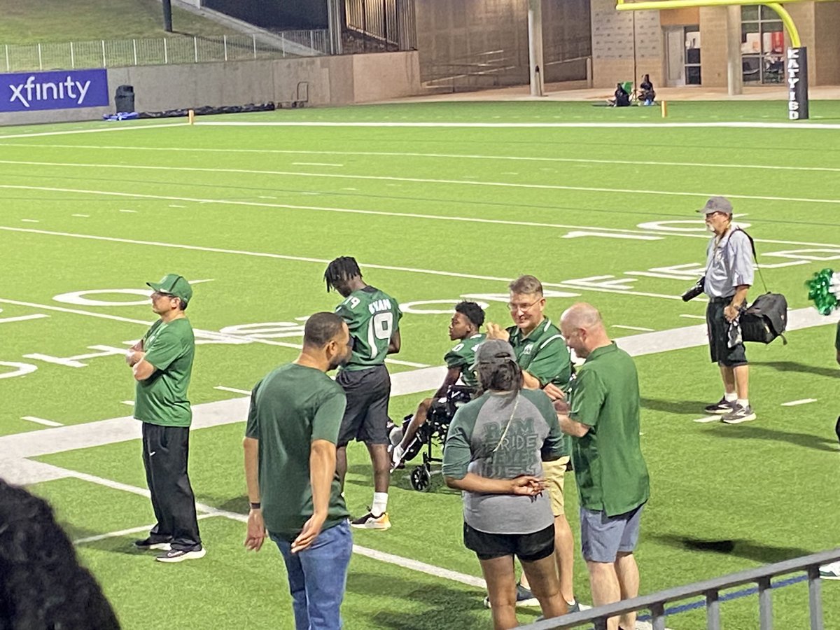 DelilaHiggins30's tweet photo. I 💚 seeing former Admin showing up for @MCHS_Rams . Way to support! #RPND  💚🐏🖤 https://t.co/csqEuiIHTV