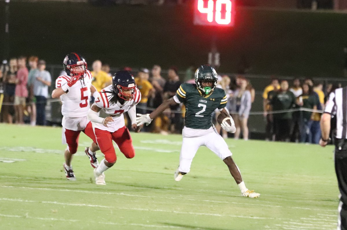 LCPSchools's tweet image. #FinalScoreFriday

Louisa - 35
Patrick Henry - 14

LET&apos;S GO, LIONS! 📷