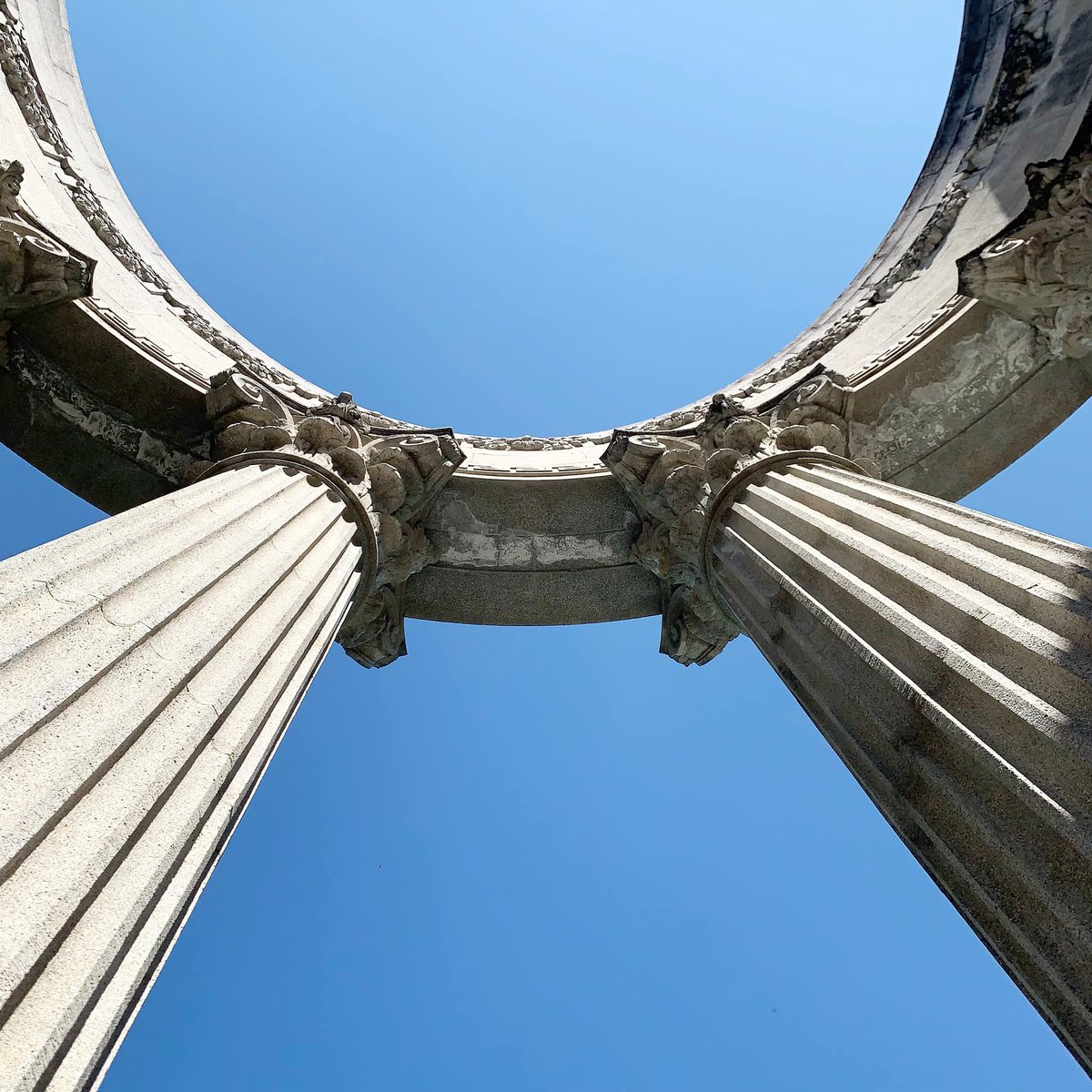 VIV_G's tweet photo. Temple 📷 viv g 2023 #BlueSky https://t.co/XSWAE6XVbK