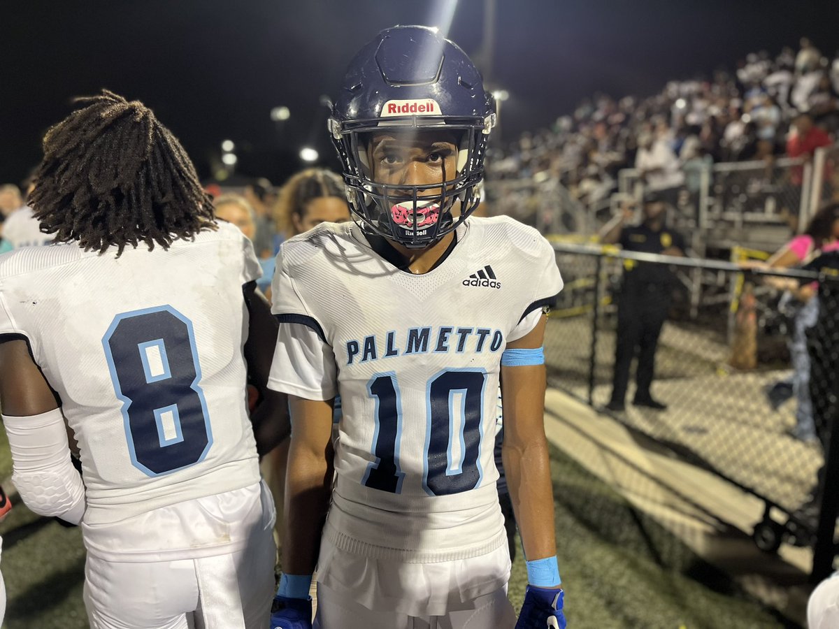 FootballHotbed's tweet photo. GOW UPDATE: Miami Palmetto goes up 13-12 with 3:51 left. 4Q. A Fadrelle Andrus TD reception from QB Lucas Goenaga is the difference. #hotbedworld https://t.co/z0flaxuCdX