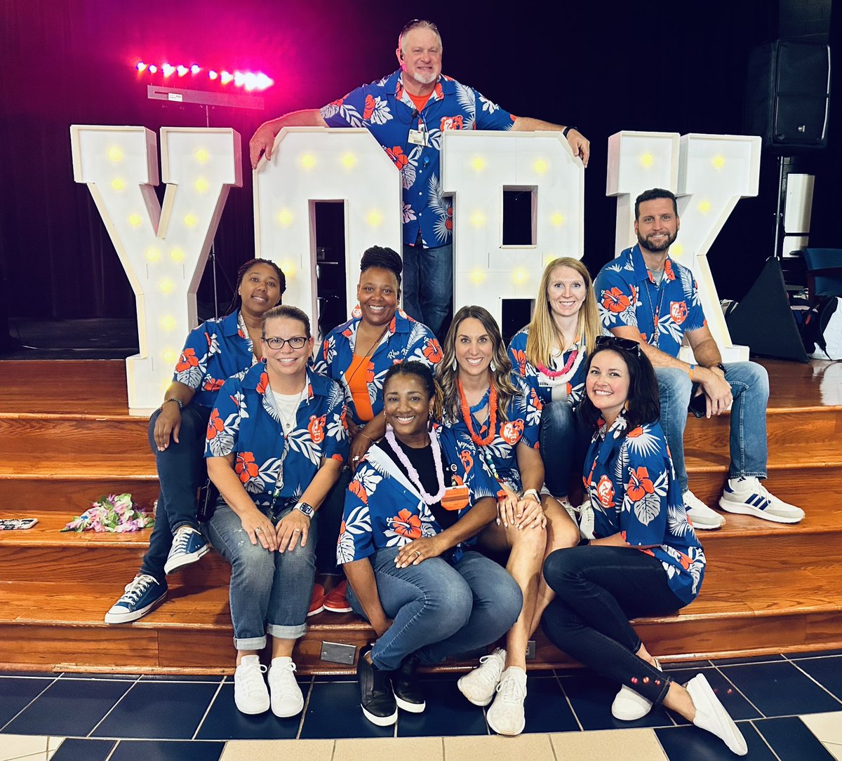 linardoin's tweet photo. We had the BEST time at the 7th grade dance/luau.  Still laughing, still smiling, still dancing…Can’t wait for the next one! #GOYork https://t.co/mKp2CLAwQW