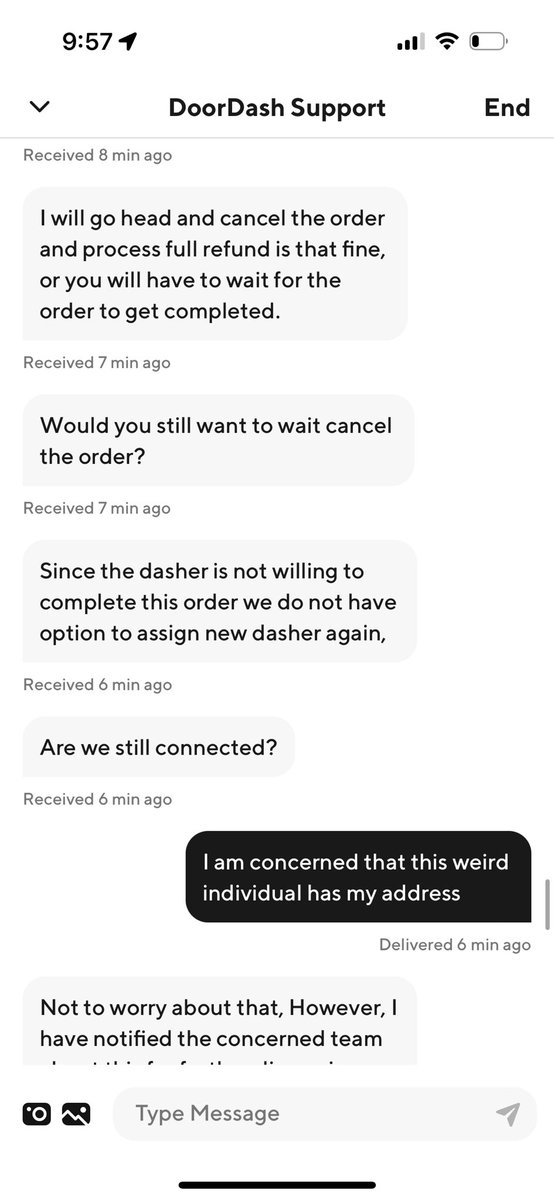 stinabearr's tweet photo. @DoorDash 1ST OF ALL I NEVER GOT MY  🍕. I will never use door dash again. I placed an order at 8 pm and waited 2 hours before I decided that maybe my order wasn’t coming. I finally call the person and he made me feel very uncomfortable https://t.co/eT85tSpRIU