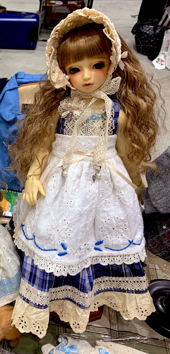 夏の間にコチラを撮影してオークション出品したいです。イベント販売のお洋服ですがイベントは東京開催のものしか参加しないので、オークションで他の地域にお住まいの方にも発信出来たらなーと思っています。