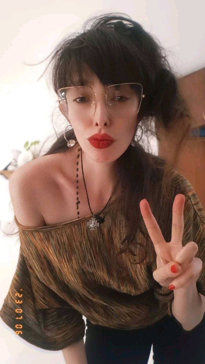 JulyNalin's tweet photo. Sean felices con lo que tengan. Valoren la salud y sus seres genuinos besos https://t.co/WFhHajs5E2