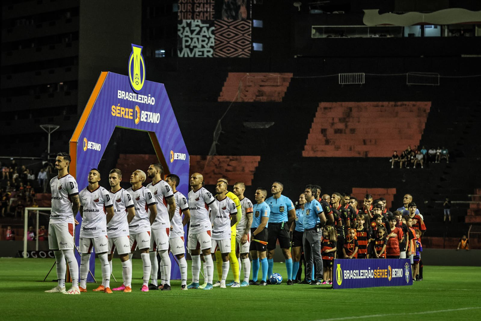 Sport Club do Recife on X: Nosso próximo jogo é na Ilha do Retiro: Sport e  Vitória se enfrentam nesta quarta, às 21h30, pela 18ª rodada do Brasileiro.  #LeãoNoBrasileirão  / X