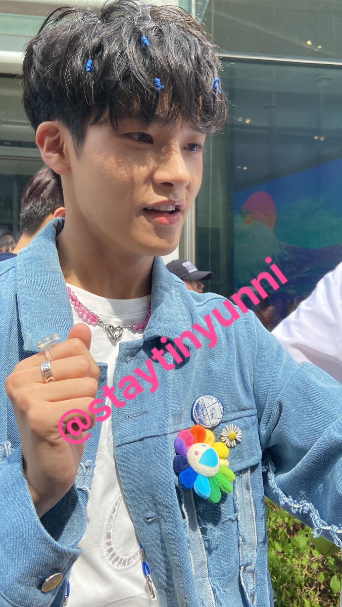 staytinyunni's tweet photo. Ahhhh they are so cute! #xikers #roady #musiccore #kpop #minifanmeet https://t.co/x7GJeB2Aep