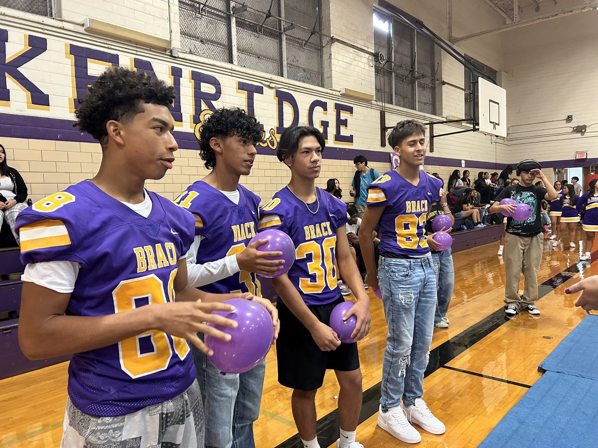 SAISDBrackHS's tweet photo. Such great #Memories made! It’s all #FunNGames…until you break a chair! Lol #BrackFamilia #TheNest #ALLIN https://t.co/CDEoH0IkDV