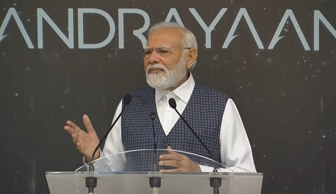 BJP4India's tweet photo. I wanted to see you as soon as I came to India.

I wanted to salute you all!

I wanted to salute to your hard work, your patience, your passion, your spirit!

The height to which you have taken the country is not an ordinary height, not an ordinary success.  

This is the शंखनाद of India's scientific potential in the infinite space!

- PM @narendramodi