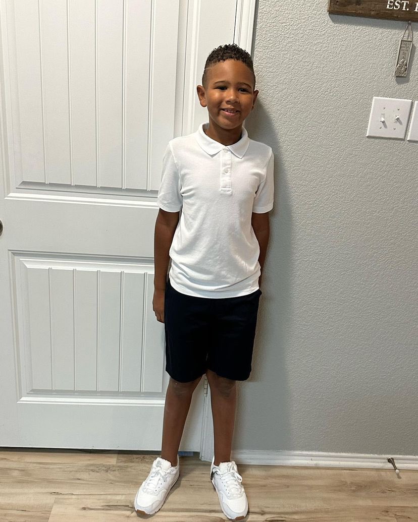 Happy first day of 4th grade!!! I love you to the moon and back sweetheart! Have a wonderful day.