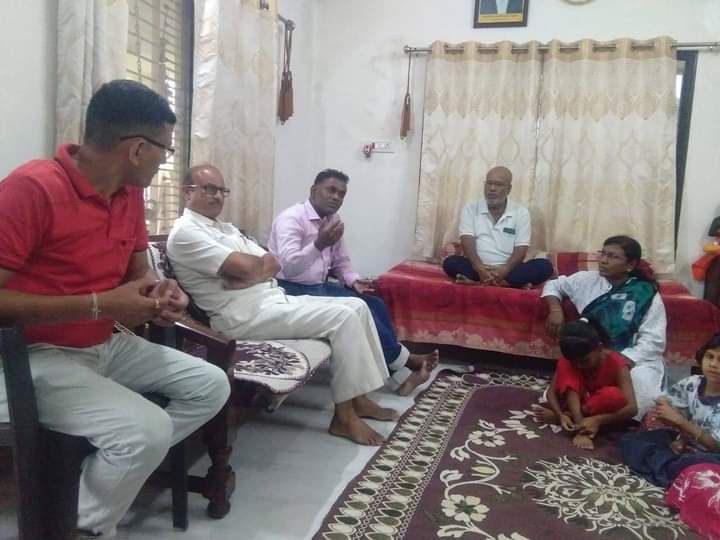 हमारा खौफ उनसे पूछो
जो बिल से निकलकर सामने आ गए

#उद्या_बामसेफ_महाराष्ट्र_राज्य_अधिवेशन