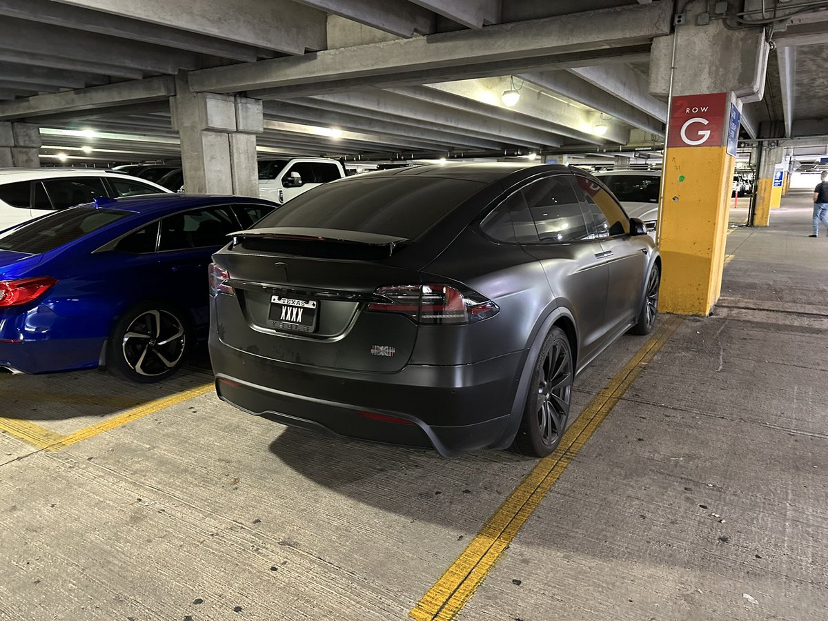 hudbloom's tweet photo. Saw this Tesla Model X Plaid at the Austin Airport today and I’m convinced this is @elonmusk’s 

XXXX -> ELON 🤔 https://t.co/eLoeStAHrC