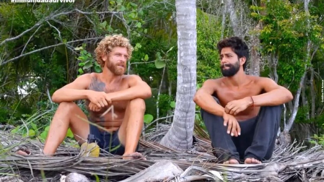 Ivy_mar13's tweet photo. Pablo ayudando a Sergio, ay como los quiero a los dos 

WERO BICAMPEÓN 
#HoyGanaPablo 
#FinalSurvivorMx https://t.co/xz0Mt5bxFD