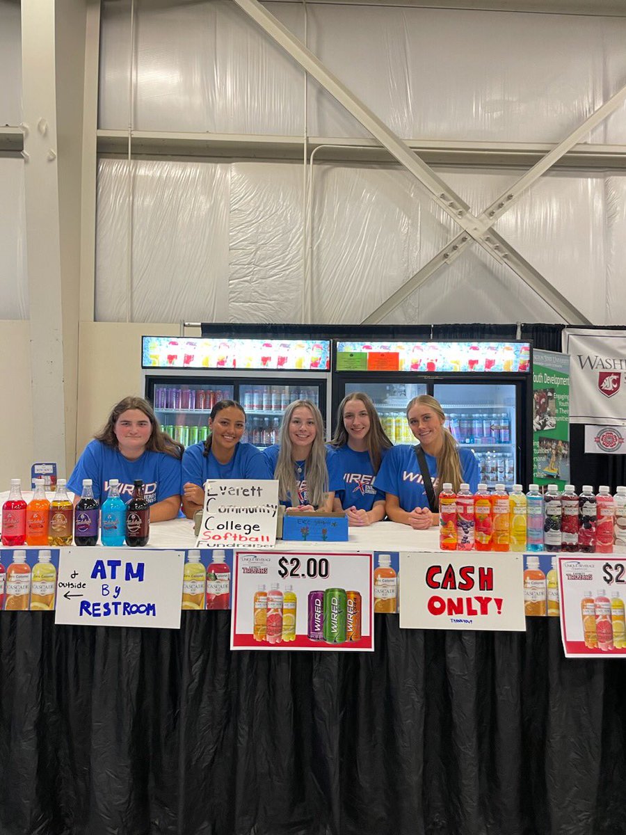 fpcatch4's tweet image. Day 2 EVCC softball fundraiser at the evergreen state fairgrounds. Come support us in the Event Center! @EvCC_Trojans @EvCClife @EverettCC #family #evergreenstatefair #evcc #evccsb #evcctrojans