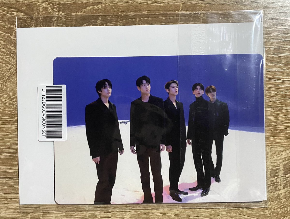 yeonjunhaul's tweet photo. wts lfb ph onhand #jjunsells

txt act: lovesick world tour dvd digicode pob postcard / 6 cut photo - 150 each or 250 set

💵: gcash, bpi qr
🚗: flash, sco
🗓: 2 days reservation / prio PAYO https://t.co/973rxv6jpN
