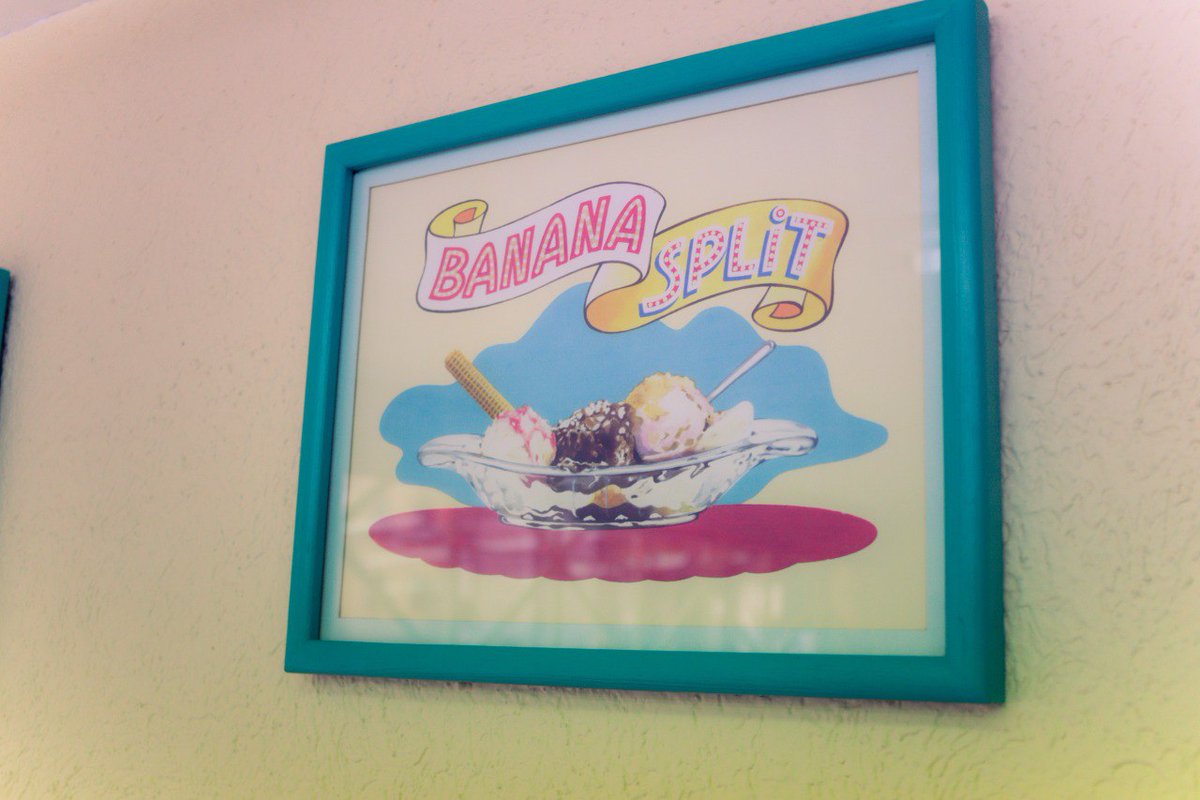 ComeleCarnal's tweet photo. ABRIMOS HILO

¿Te gustan los helados artesanales? 🍧🍨🍦 ¡A nuestro Carnal, @m_ebrard, le encantan! Su nevería favorita está en la Ciudad de México y aquí te contamos todo sobre este lugar para que vayas a disfrutar. https://t.co/3koKXrxcLz