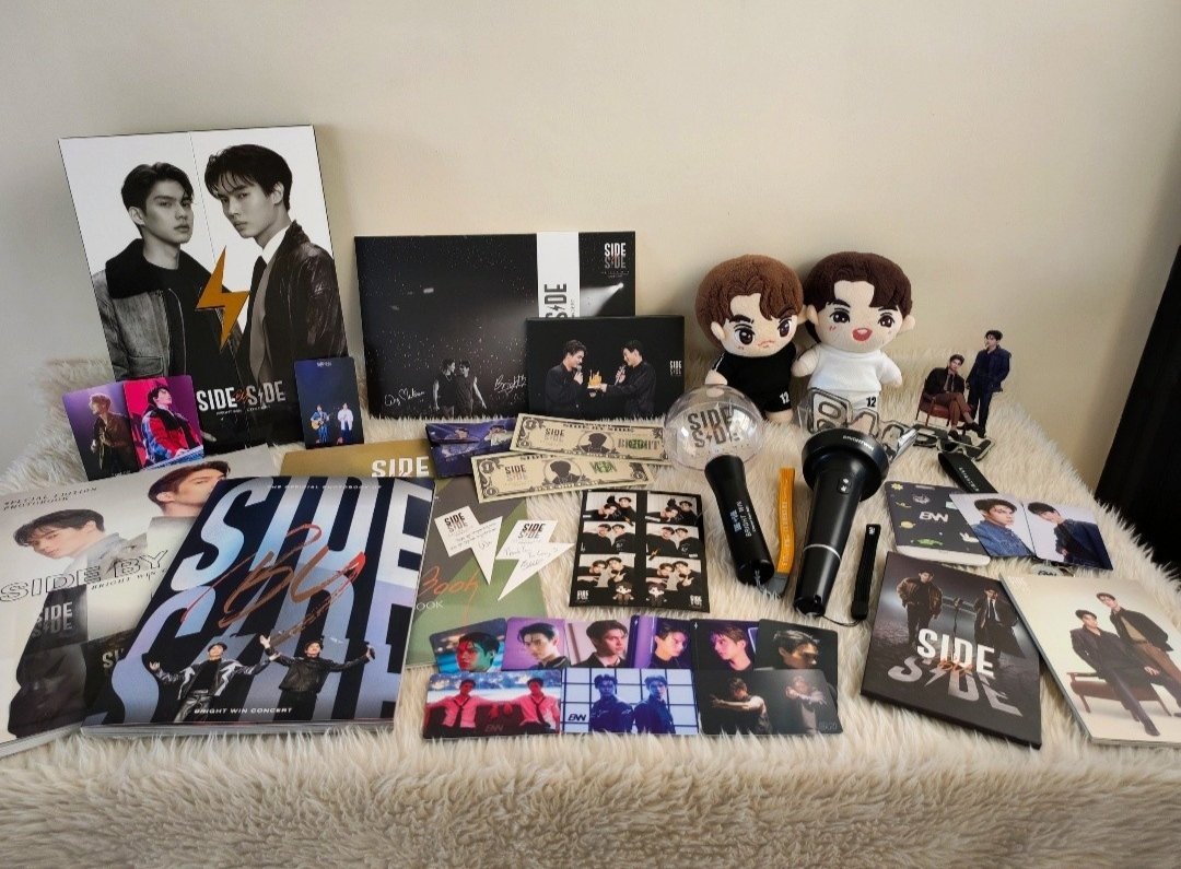jaszybacsal's tweet photo. Here's some of my SBS concert merch. ✨

#SideBySideConcert #BrightWinConcert
#ไบร์ทวิน #bbrightvc #winmetawin
@bbrightvc @winmetawin https://t.co/PvjQrAIxAt